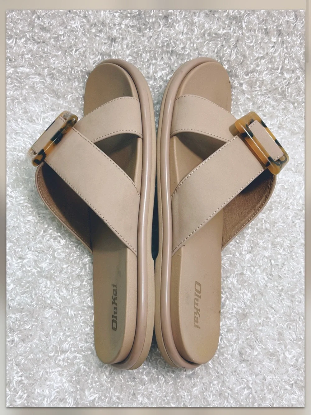 OluKai Womens La’i Taupe Slide Sandals